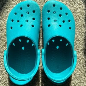 Teal Crocs Women’s Size 7 Men’s Size 5